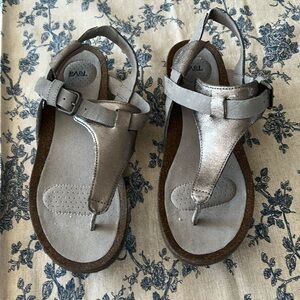 Teva Women's Mahonia 3-Point
Wedge Sandal